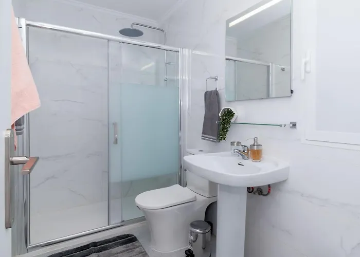 Espanatour Leandros Lägenhet